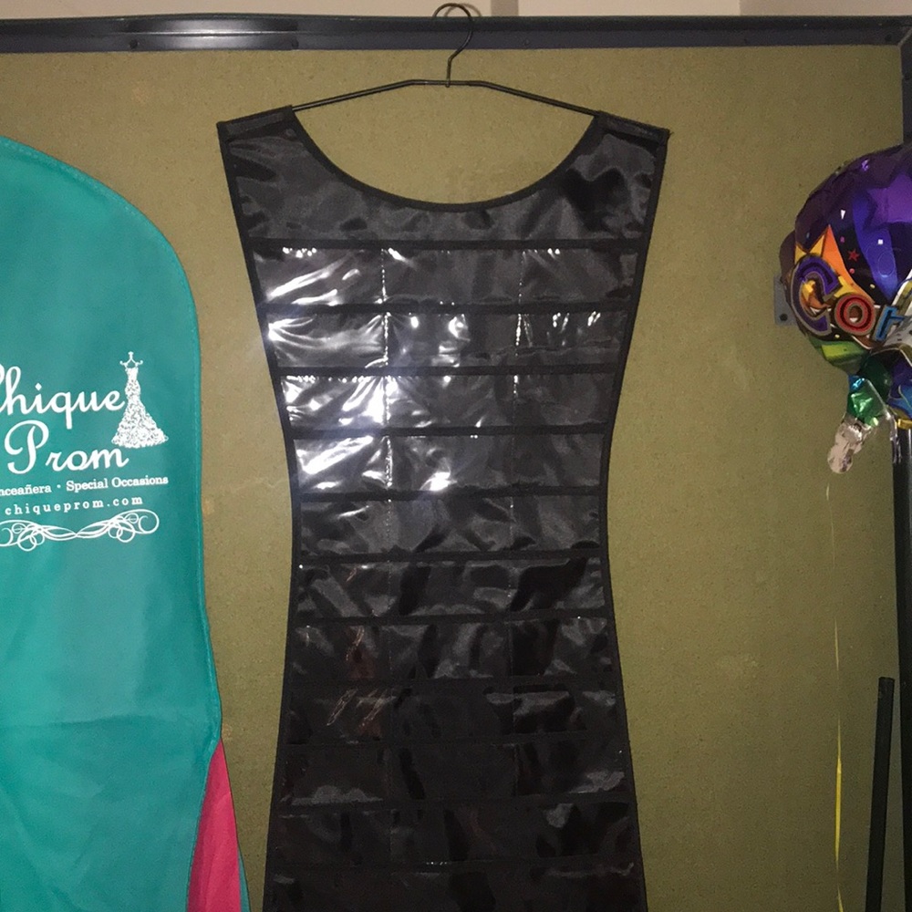 hanging jewelry holder